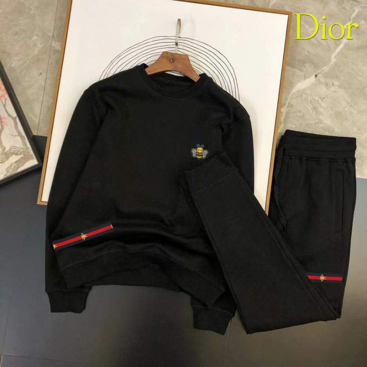 Picture of Dior Sweater Suits _SKUDiorM-3XL12yr9338416